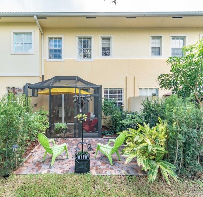 Building Photo - 105 Vía Aurelia