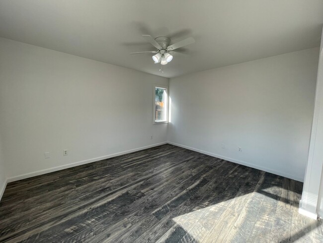 Building Photo - 1028 Grackle Ct