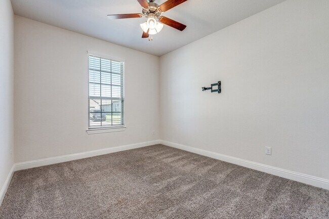 Building Photo - 6224 Cheshire St