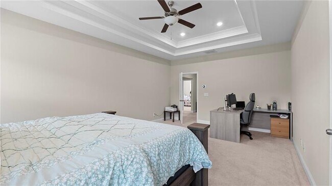 Building Photo - 3860 Oxford Park Ln