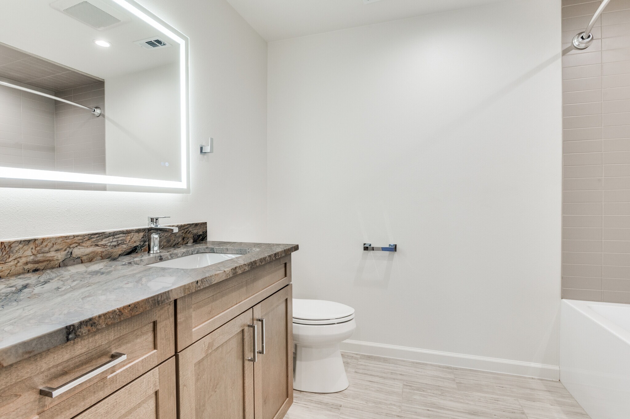 Building Photo - 9805 Airline Rd