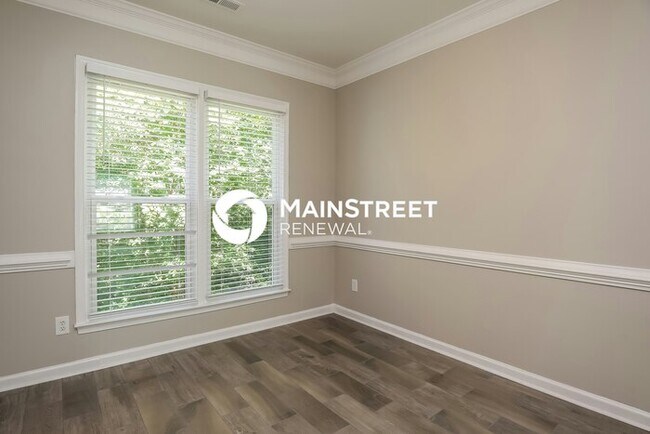 Building Photo - 3 Bedroom Pet-Friendly Home in Greensboro, NC with Main Street Renewal