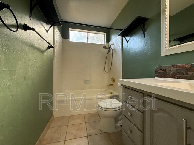 Building Photo - 8670 Sumerlin Ct
