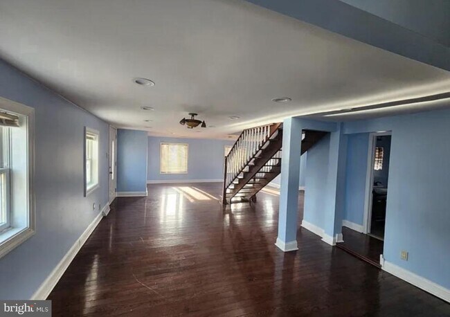Building Photo - 42 Tilbury Rd
