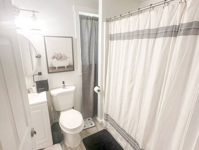 Building Photo - 3 Bedroom Single Family Home in Hanahan