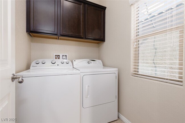 Building Photo - 2872 Glass Vine Ct
