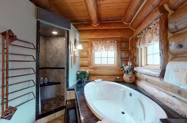 Building Photo - 160 County Rd 6236