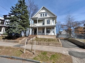 Building Photo - 1595 Chapel St
