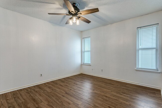 Building Photo - 9515 Reece Dr