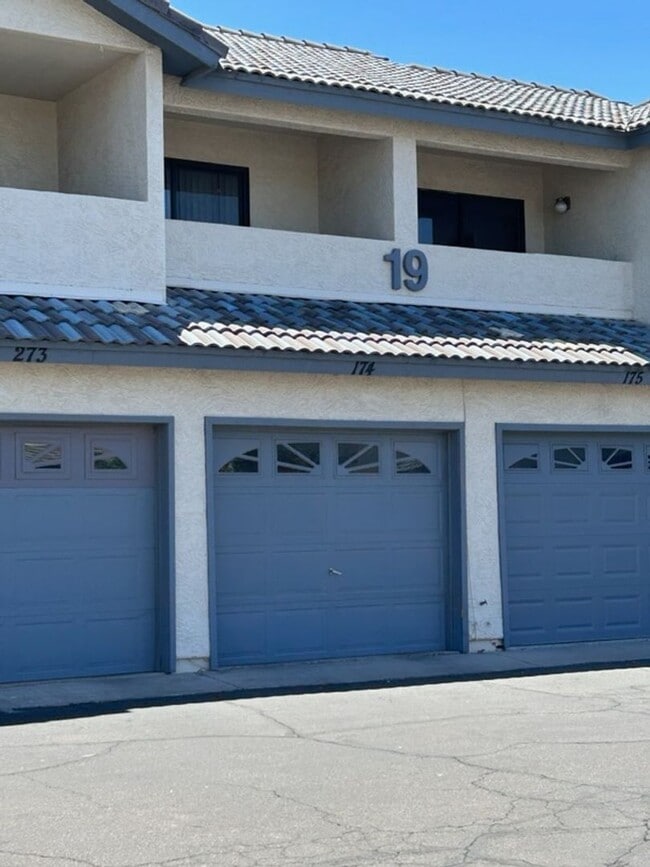 Building Photo - Springdale Condo