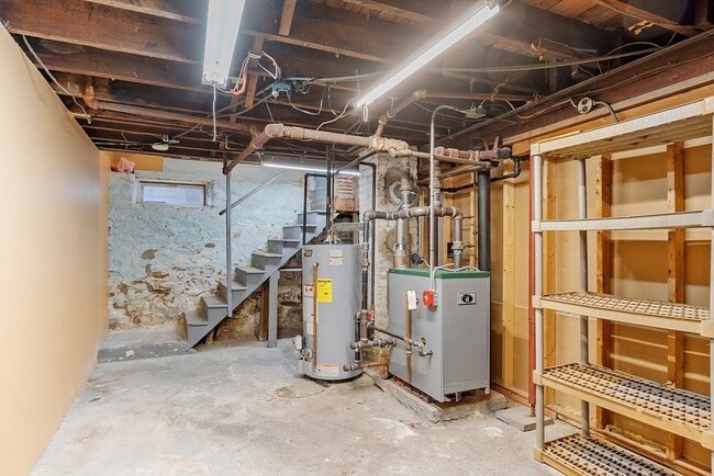 Building Photo - 577 Chandler St