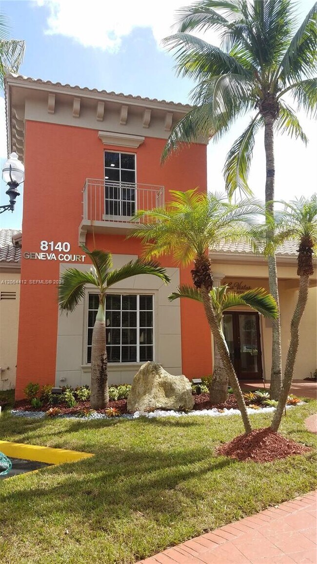 Building Photo - 8290 Lake Dr