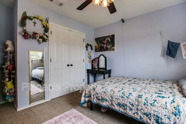 Building Photo - 5022 Red Oak Ln