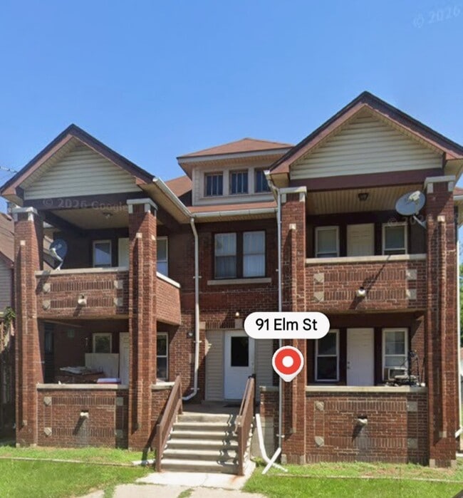 Building Photo - 91 Elm St