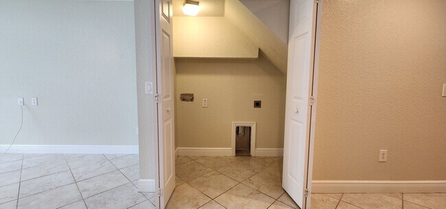 Building Photo - 5151 SE 103rd Ln