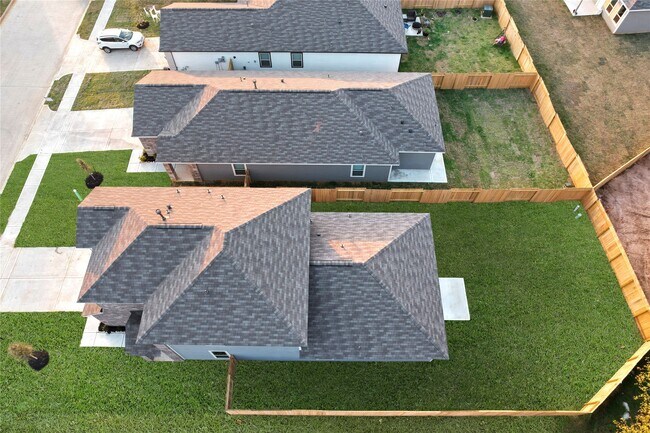 Building Photo - 10714 Catclaw Ct