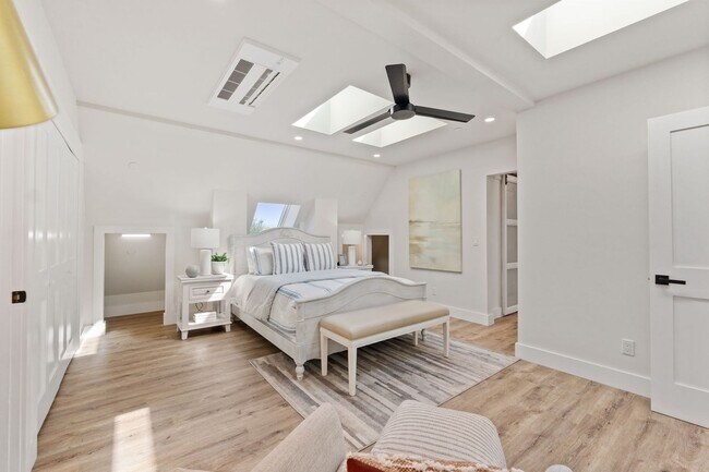 Building Photo - $11,995 - Stunning Executive Estate in Willow Glen