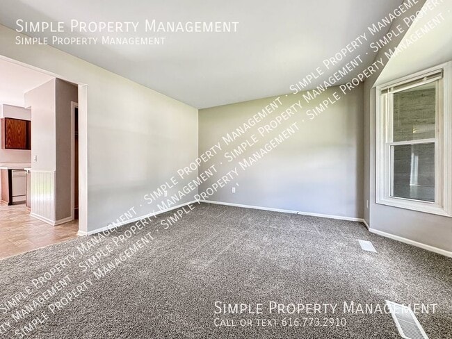 Building Photo - 770 Coleman St SE