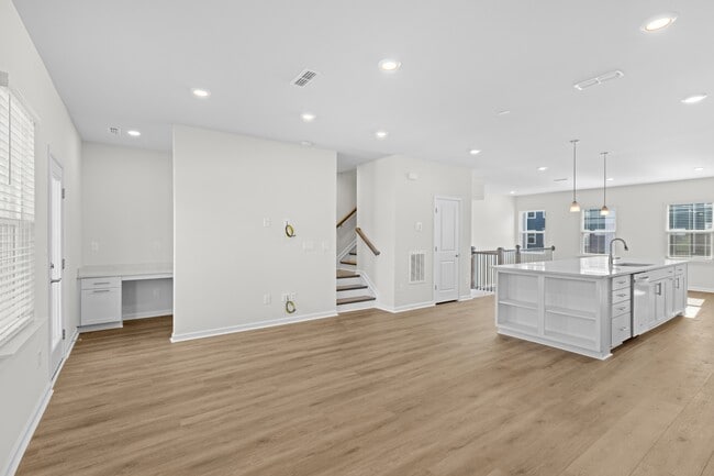 Building Photo - 2136 Grouse Ski Cir