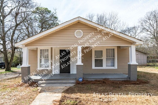 Primary Photo - Charming Corner-Lot Gem in Hueytown – Full...