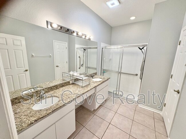 Building Photo - 34801 Double Eagle Ct