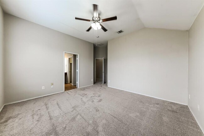 Building Photo - 424 Sweetgum Trail