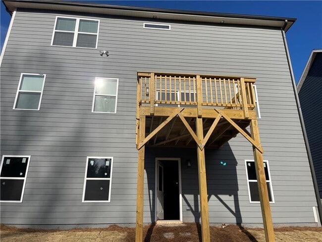 Building Photo - 240 Summerwood Ln