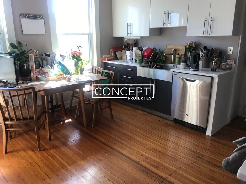 Building Photo - 23 Granite St