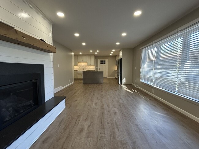 Building Photo - Spacious Brick Ranch Nestled Away — Close to Town!