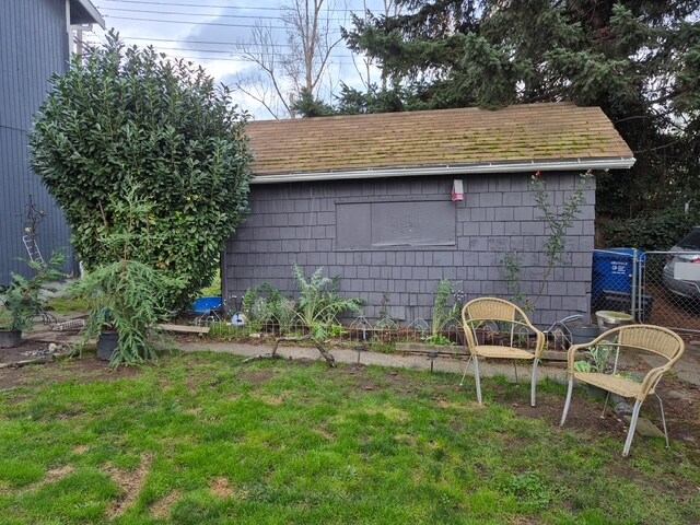 Building Photo - 551 S Sullivan St