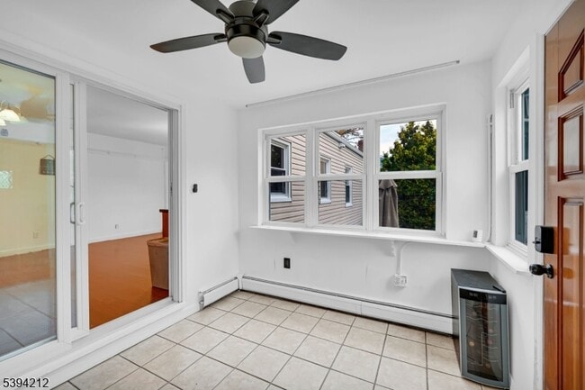 Building Photo - 328 Minute Arms Rd