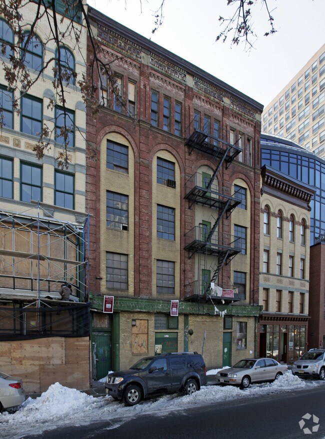Primary Photo - 95-97 Montgomery St