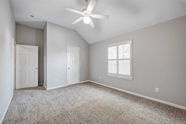 Building Photo - 22726 Shannon Falls Ct