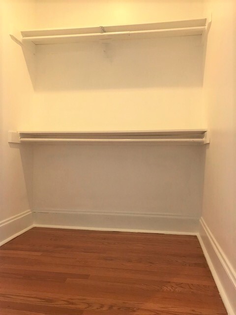 Walk-in closet - 5934 Elwood St