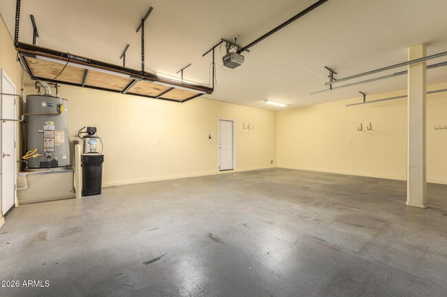 Building Photo - 5303 W Pinnacle Vista Dr