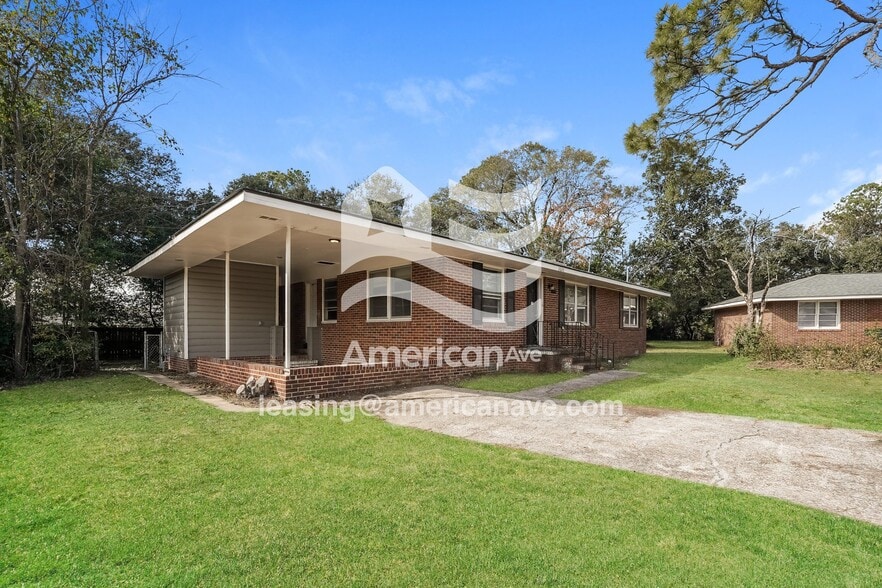 Building Photo - 2620 Providence Ct