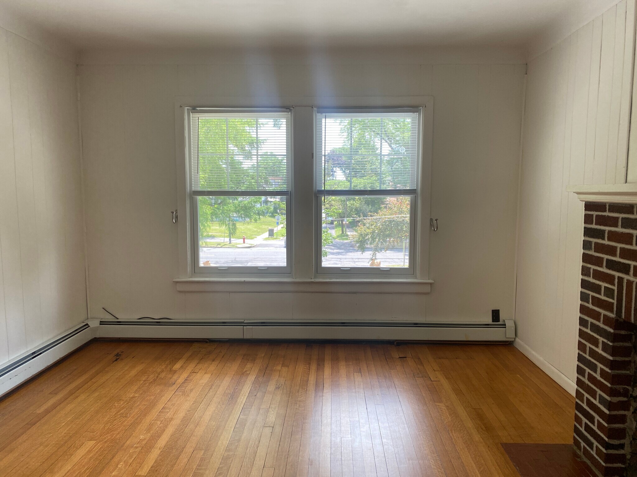 Building Photo - 104 Manning Blvd