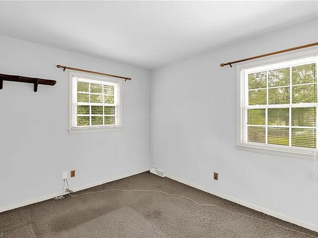 Building Photo - Earn Wealth While Leasing - Like a Homeown...