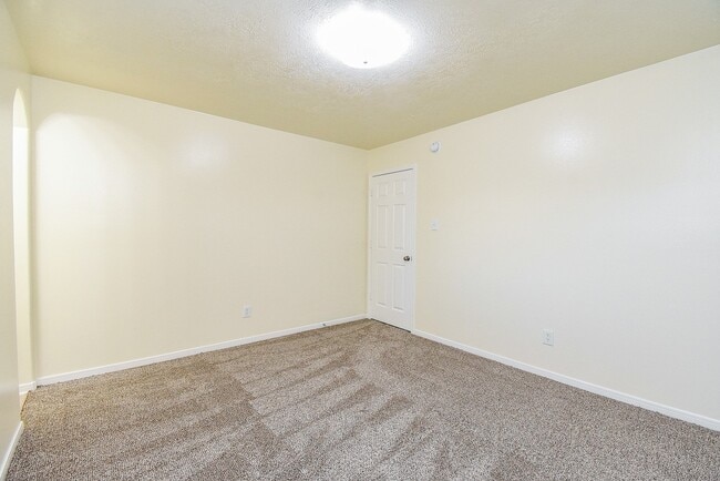 Building Photo - 19327 Poppy Grove Ln