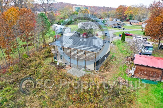 Building Photo - 97 Blakley Subdivision Rd