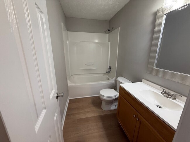 Building Photo - PRE - LEASING FOR AUGUST 11TH 2026!