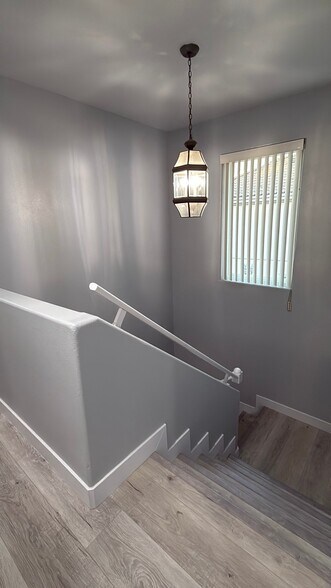 Building Photo - 14627 Gledhill St