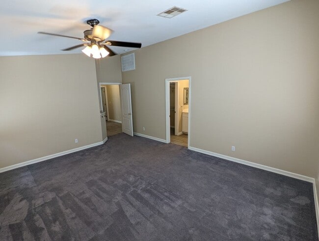 Building Photo - 4932 Dunvegan Ct