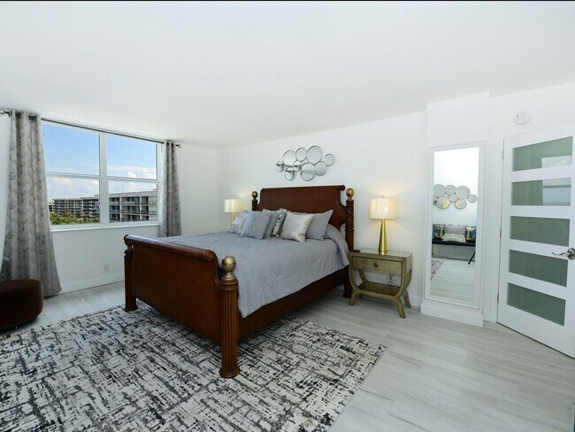 Building Photo - 3450 S Ocean Blvd