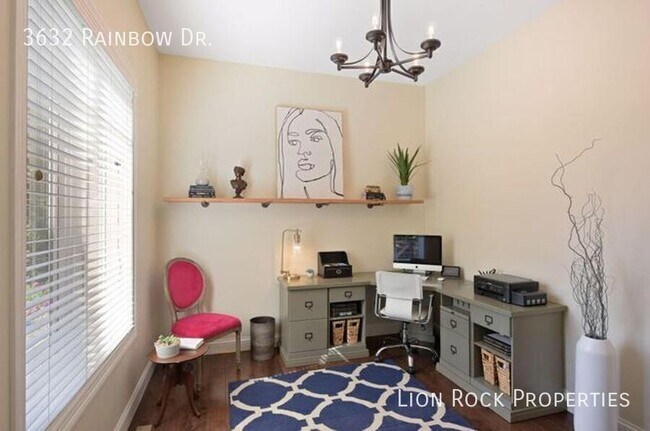 Building Photo - 3632 Rainbow Dr