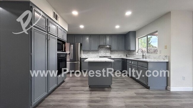 Building Photo - 13141 Quiet Canyon Dr