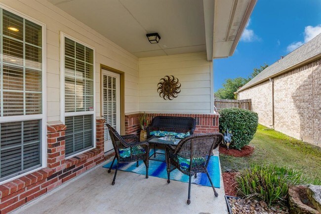 Building Photo - 6639 Larocke Trail