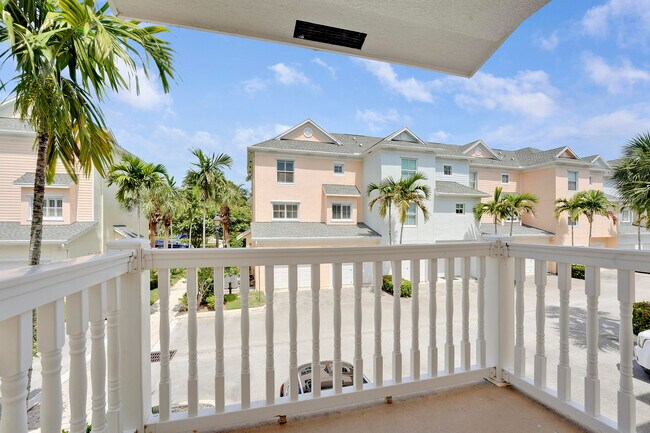 Building Photo - 155 Galicia Way