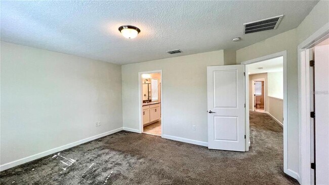 Building Photo - 13071 Inkwell Alley