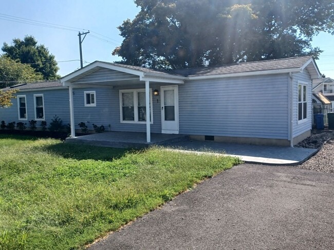 Primary Photo - 1 James St